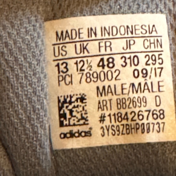 Men’s Addias - Picture 5 of 5